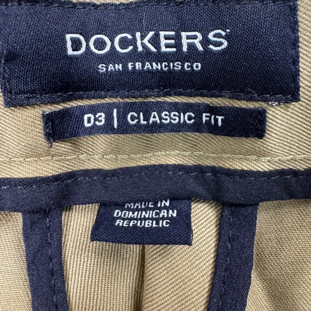 Dockers Pants Mens 34x34 Tan Signature Khaki D3 Classic Fit Flat Front NEW